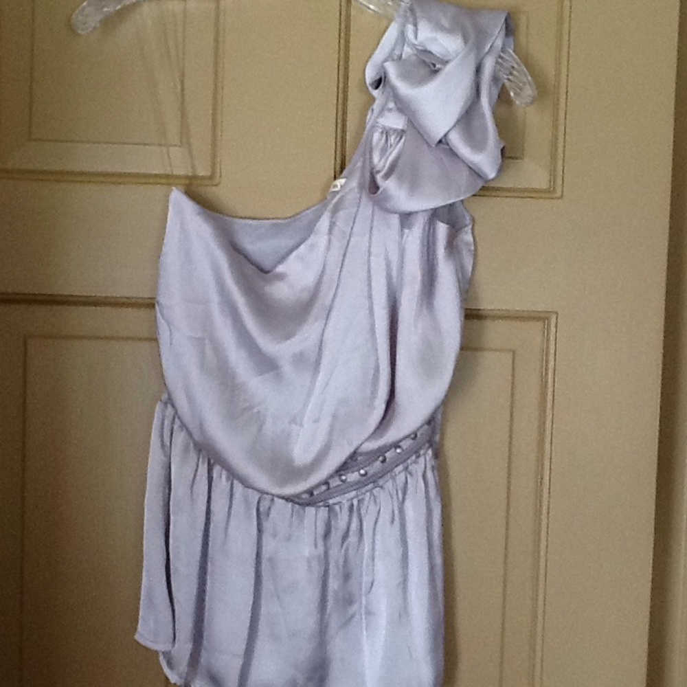 One shoulder top - Picture 2 of 3